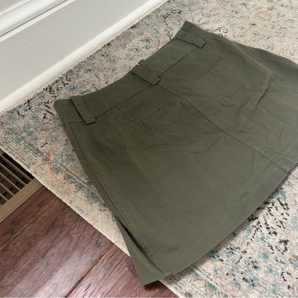 MANGO Women's Pleated Miniskirt NWT - Picture 4 of 9